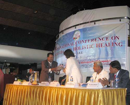09 IMG_4789.JPG - 22 January 2010In Dubai, Dr Kumar gave presentations on Maharishi College for Perfect Health to visiting Ayur-Vedic physicians from India participating in the 4 day ?International Conference on Ayur-Veda and Holistic Healing?.